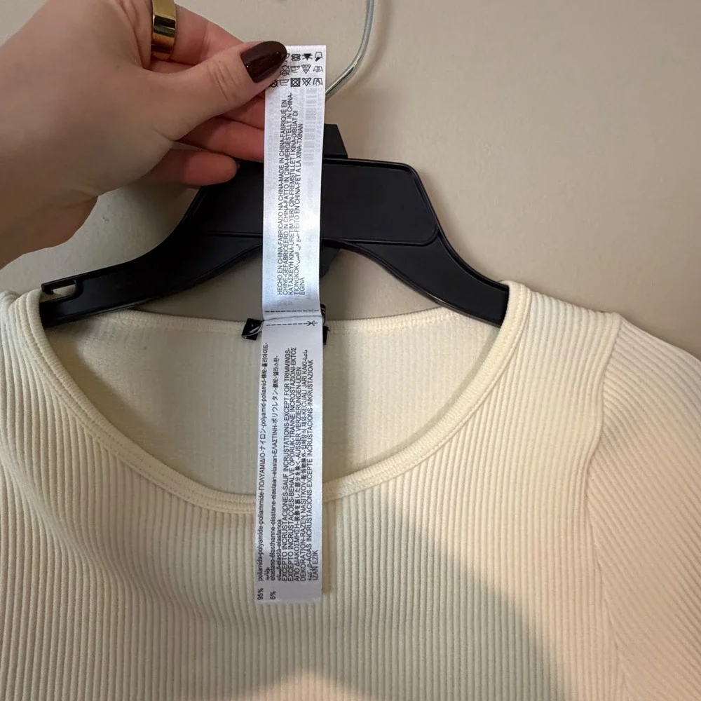 ZARA Cream Ribbed Cropped Long‎ Sleeve Top Beaded Fringe Size S